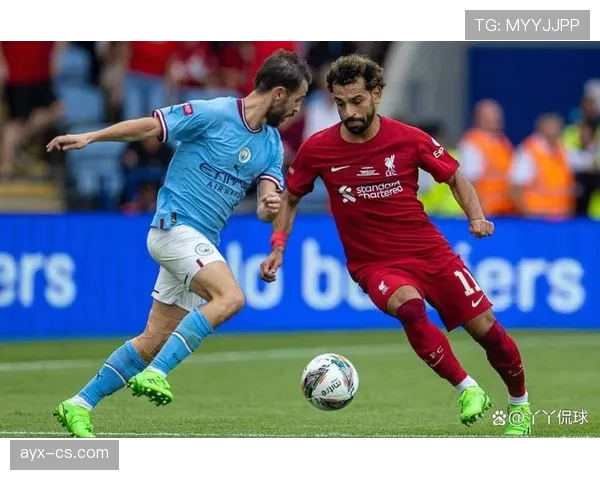 英超巅峰对决再燃战火：曼城与利物浦状态回暖上演强强对话