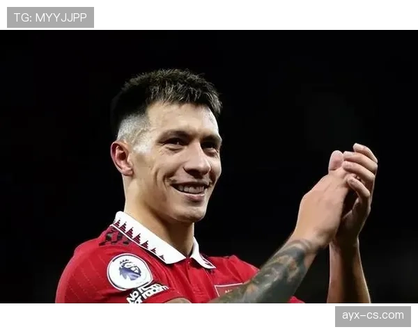 利桑德罗表现稳健，为曼联防线注入新活力