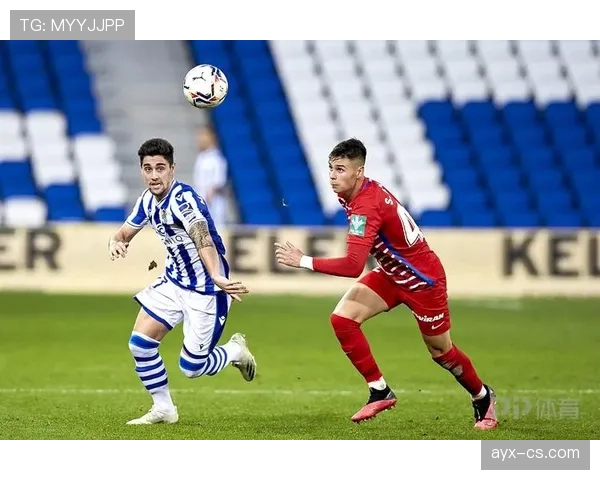 撕开“六冠王”的伪装：拜仁的豪门危机与战术体系失效真相！