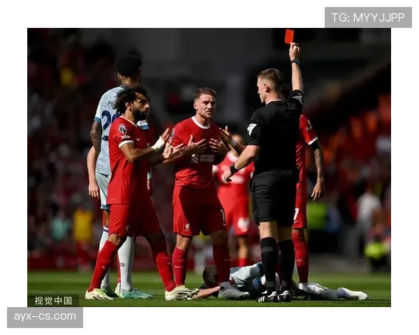 直接红牌 vs 两黄变一红：判罚逻辑有何不同？